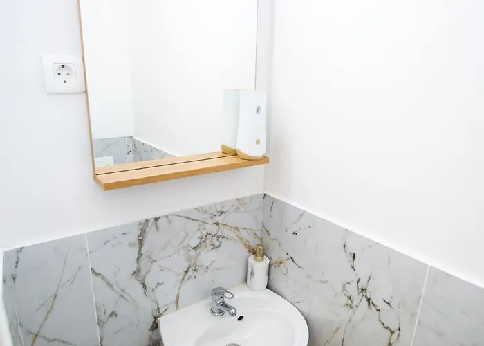 Aisha * Λιουμπλιάνα